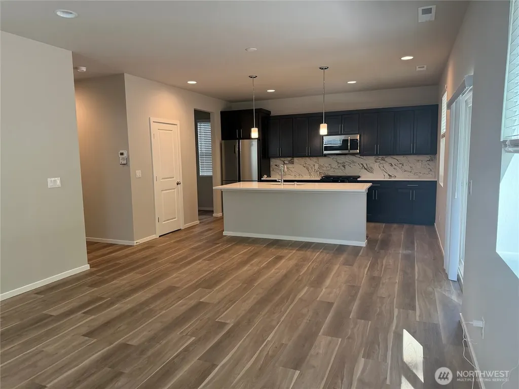 292 NE Shadowhawk Lane Bremerton WA 98311