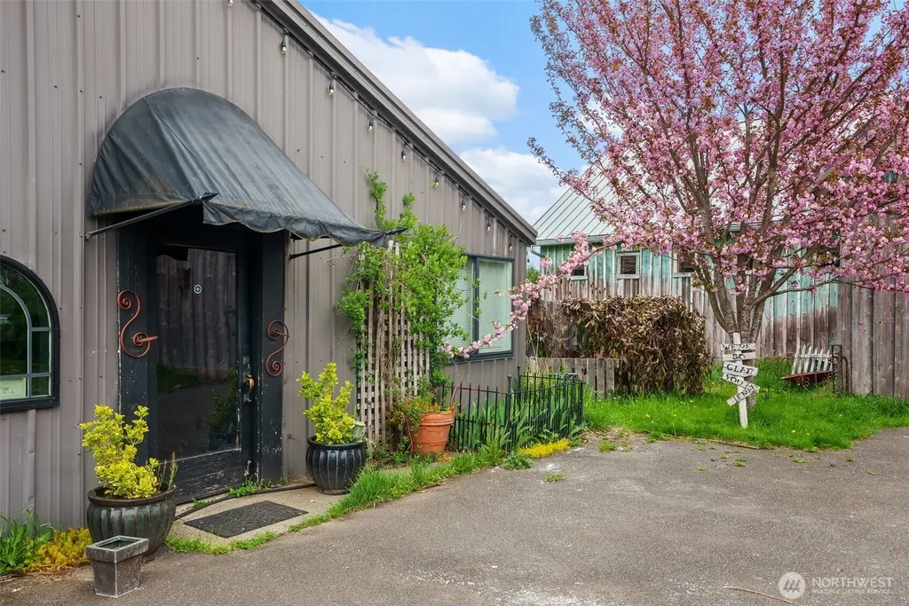 3605 Jackson Highway Chehalis WA 98532