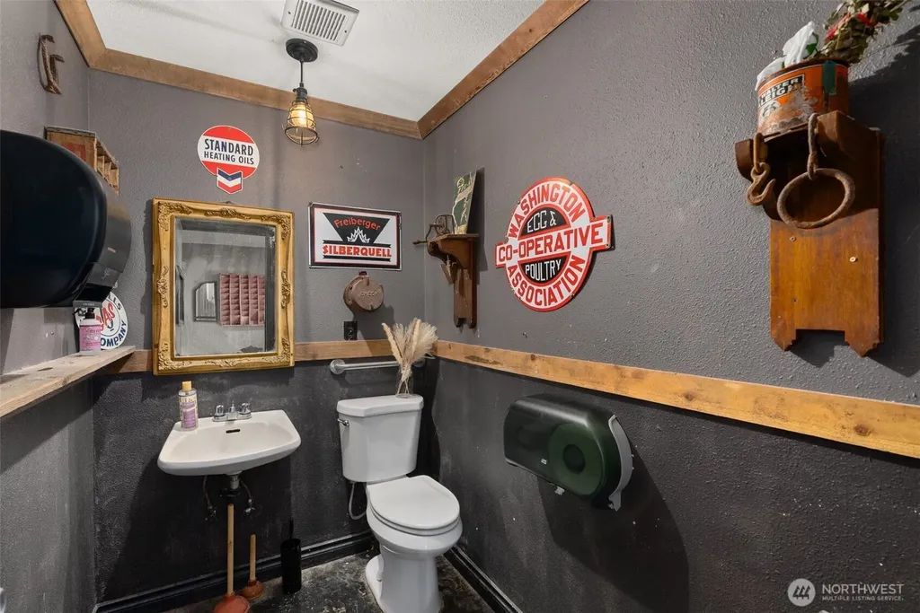 3605 Jackson Highway Chehalis WA 98532