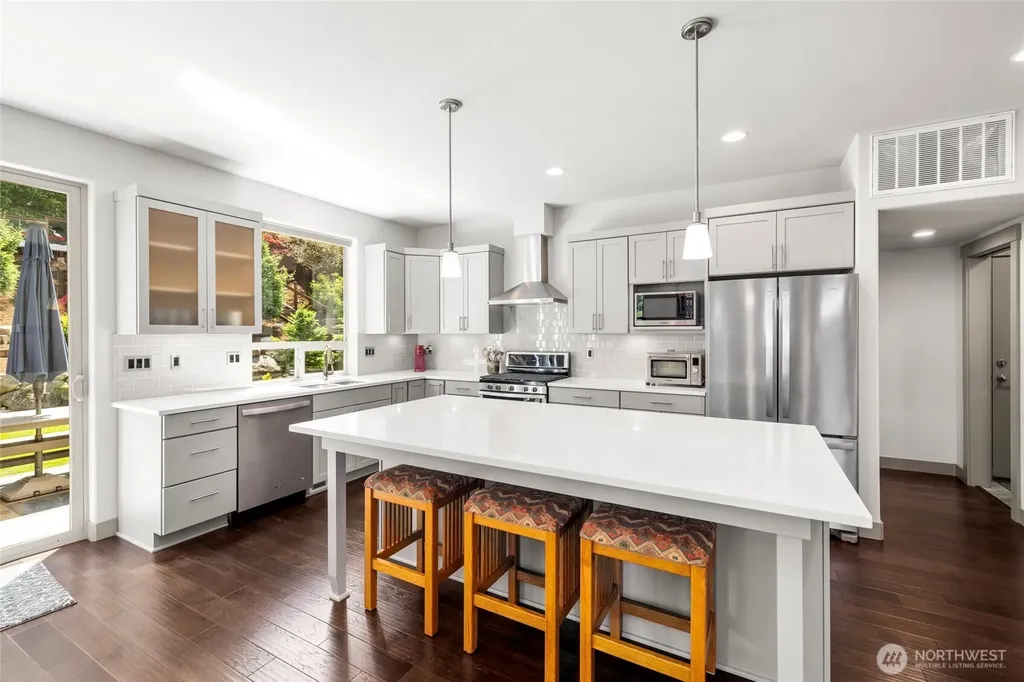 1216 Brookstone Drive Bellingham WA 98229