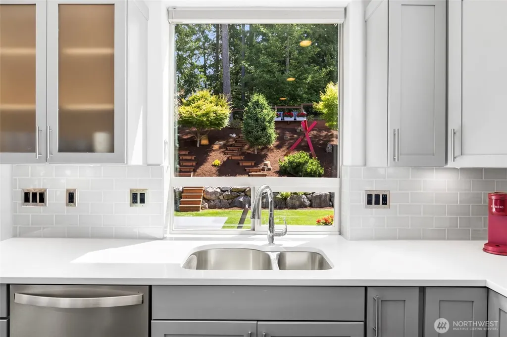 1216 Brookstone Drive Bellingham WA 98229