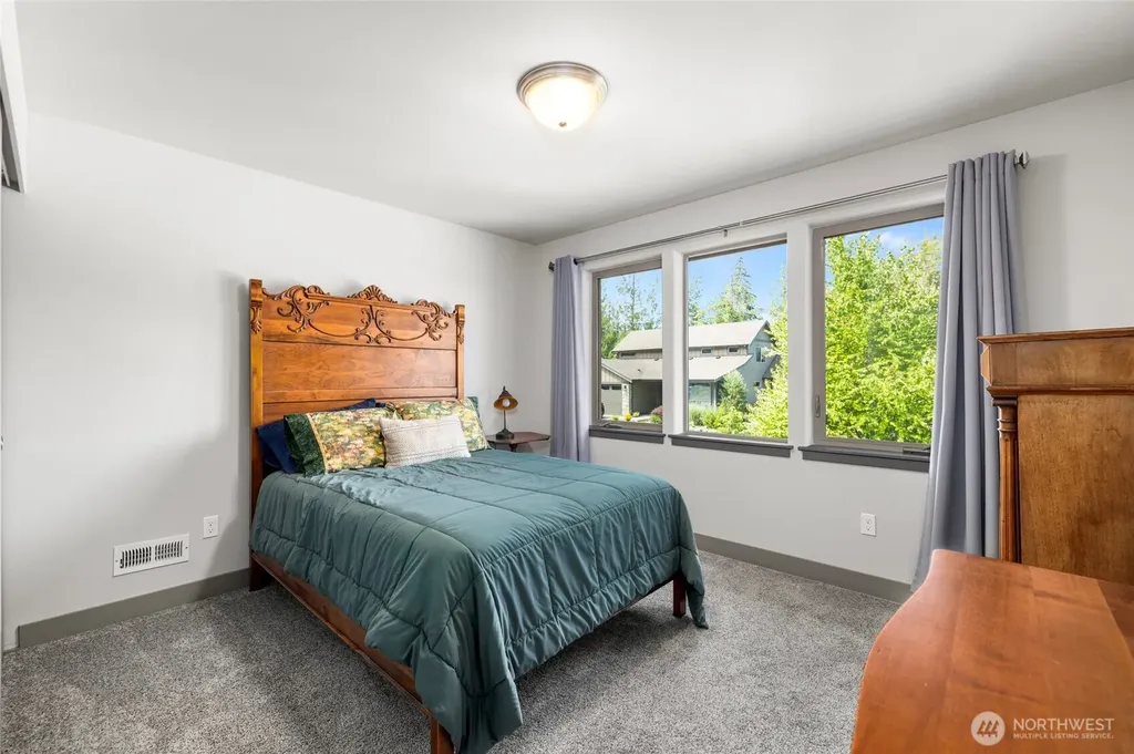 1216 Brookstone Drive Bellingham WA 98229