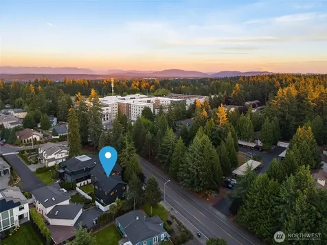 12908 NE 70th Place Kirkland WA 98033
