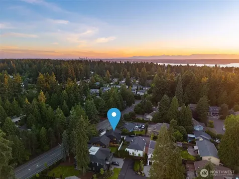 12908 NE 70th Place Kirkland WA 98033
