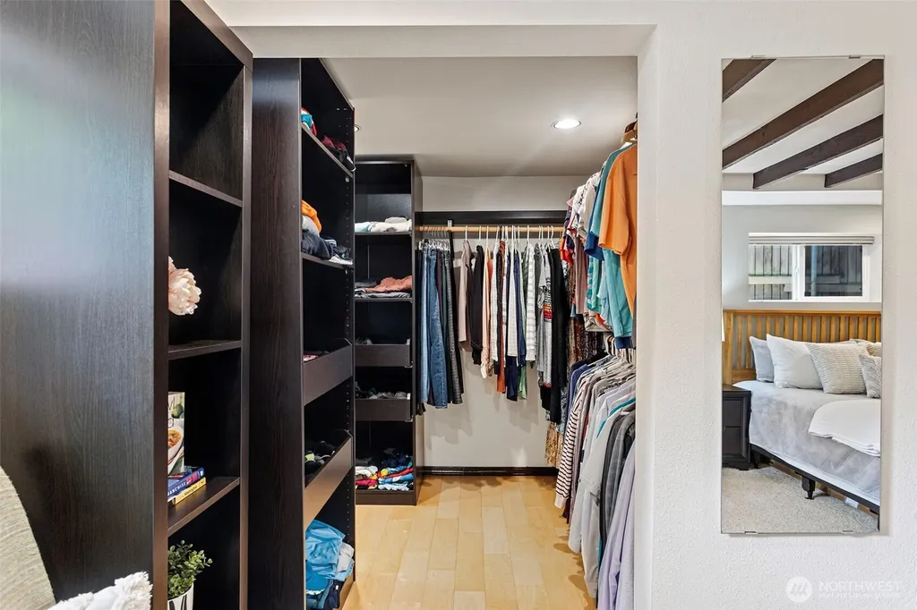 3214 S Byron Seattle WA 98144