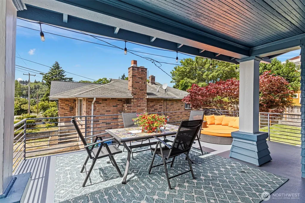 3214 S Byron Seattle WA 98144