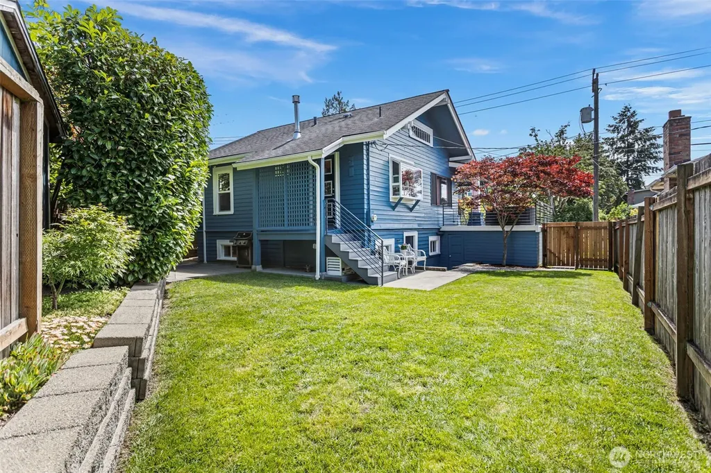 3214 S Byron Seattle WA 98144