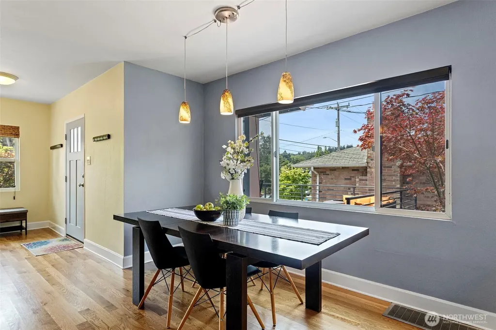 3214 S Byron Seattle WA 98144