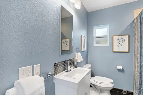 3214 S Byron Seattle WA 98144
