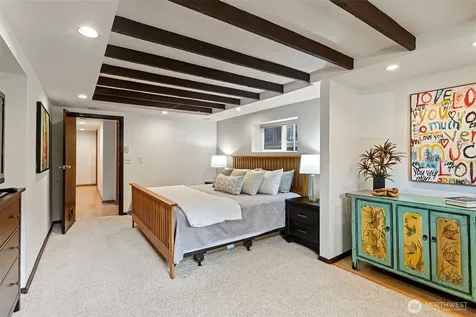 3214 S Byron Seattle WA 98144