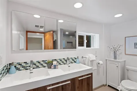 3214 S Byron Seattle WA 98144