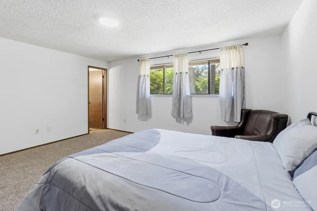 13501 119th Street E Puyallup WA 98374