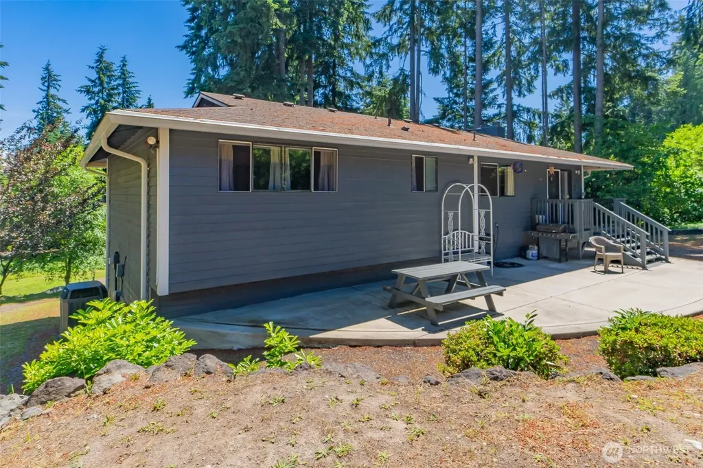13501 119th Street E Puyallup WA 98374