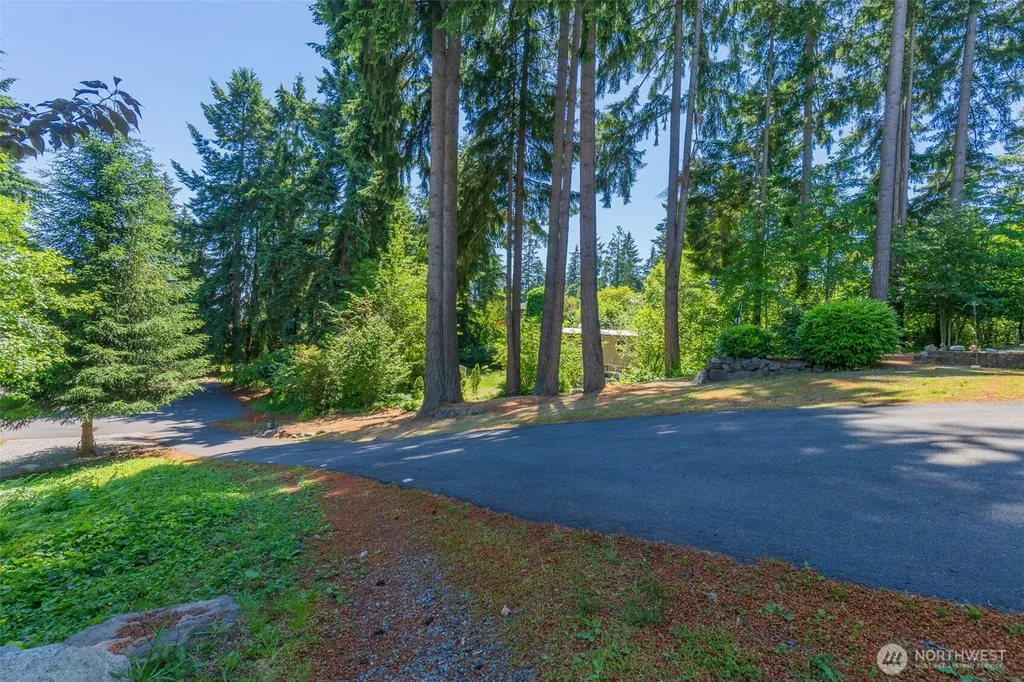 13501 119th Street E Puyallup WA 98374