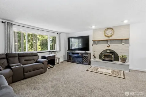 13501 119th Street E Puyallup WA 98374