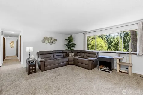 13501 119th Street E Puyallup WA 98374