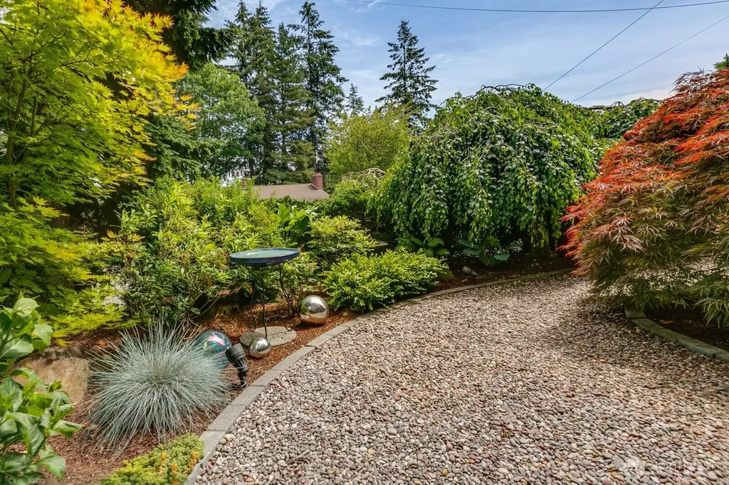 5120 Beaumont Drive Everett WA 98203