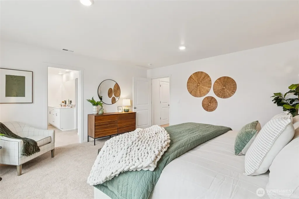 564 Wall Street Buckley WA 98321