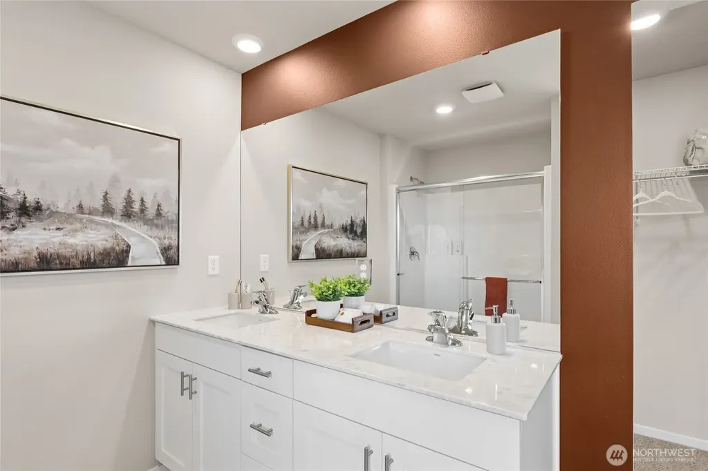 564 Wall Street Buckley WA 98321