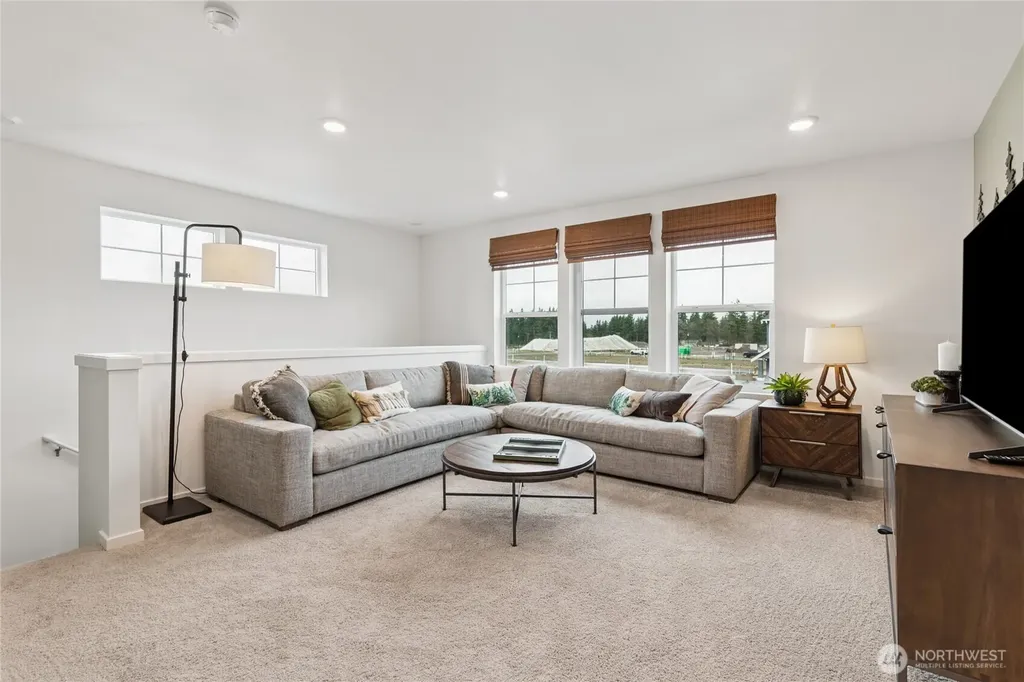 564 Wall Street Buckley WA 98321