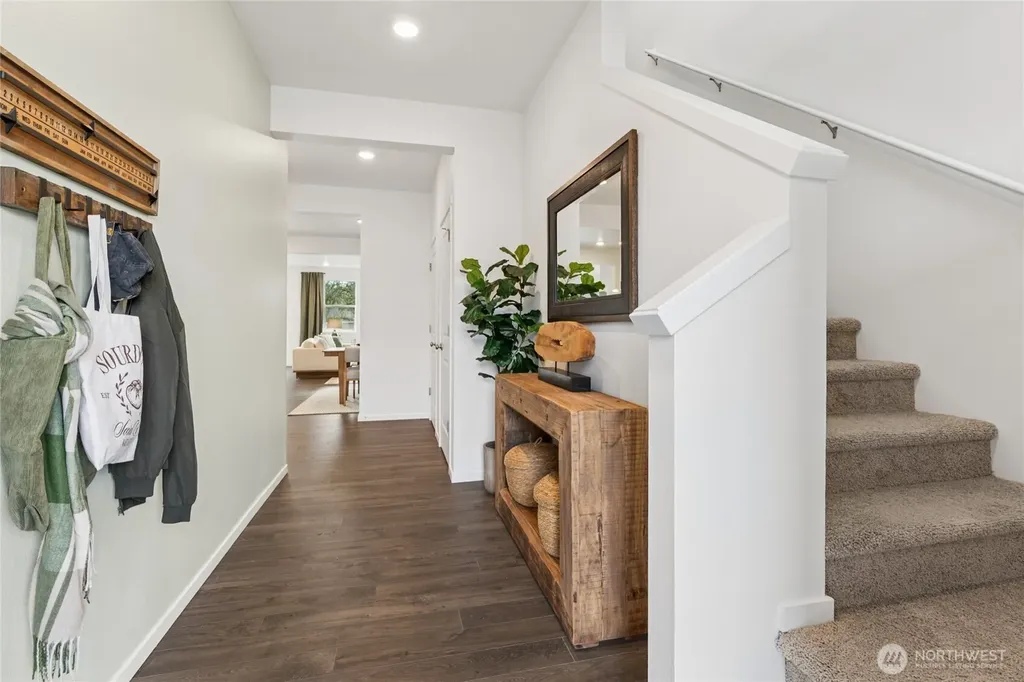 564 Wall Street Buckley WA 98321