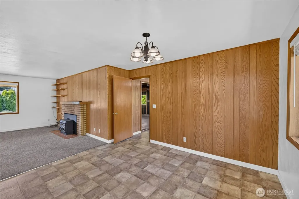 1509 Avon Avenue Burlington WA 98233