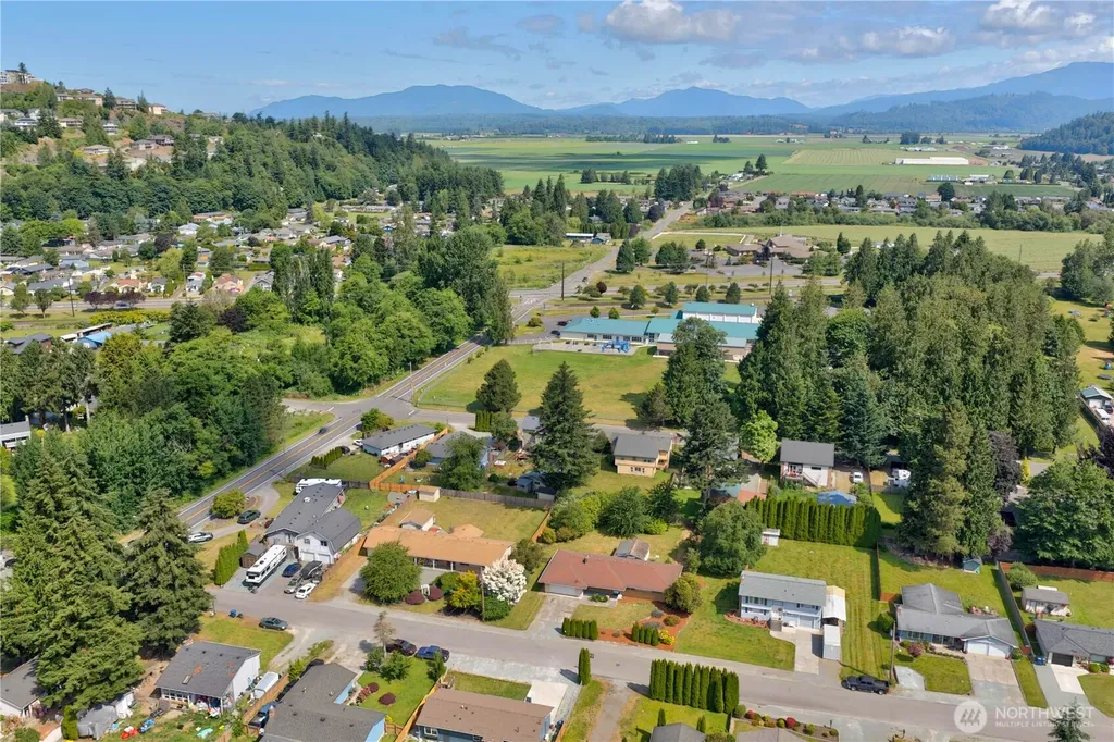 1509 Avon Avenue Burlington WA 98233