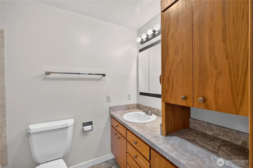 1509 Avon Avenue Burlington WA 98233