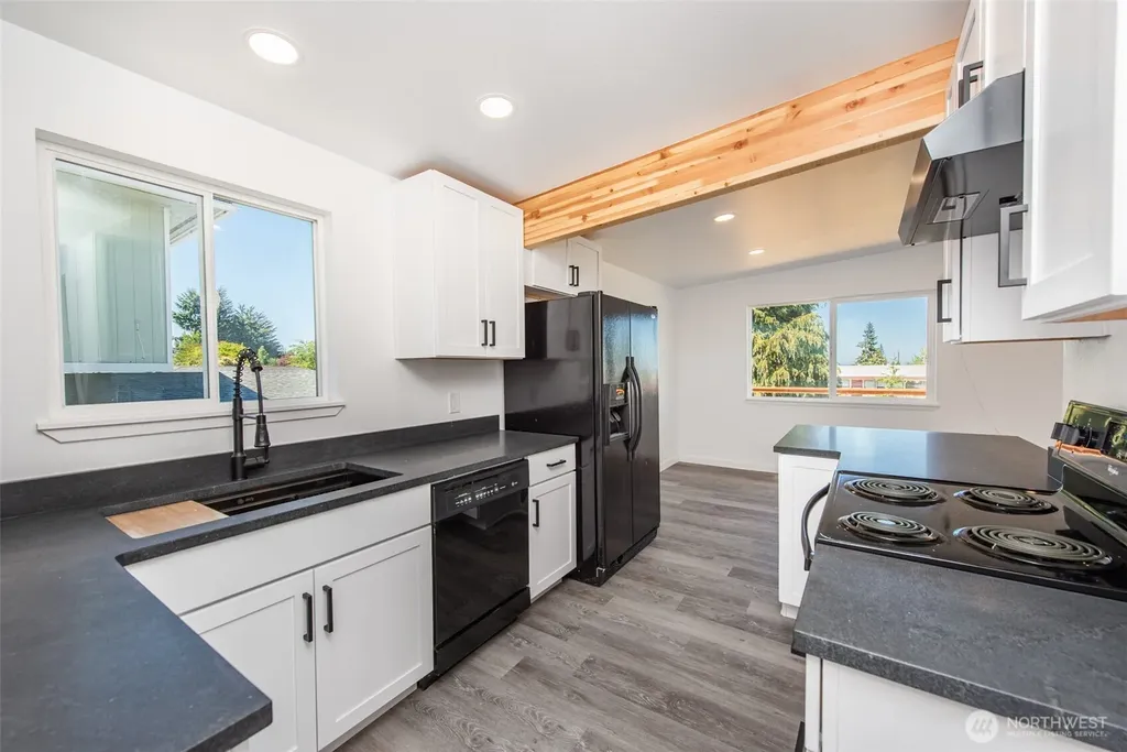 320 E Lopez Avenue Port Angeles WA 98362