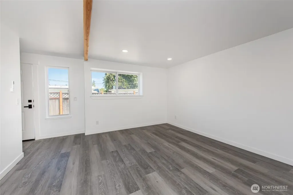 320 E Lopez Avenue Port Angeles WA 98362
