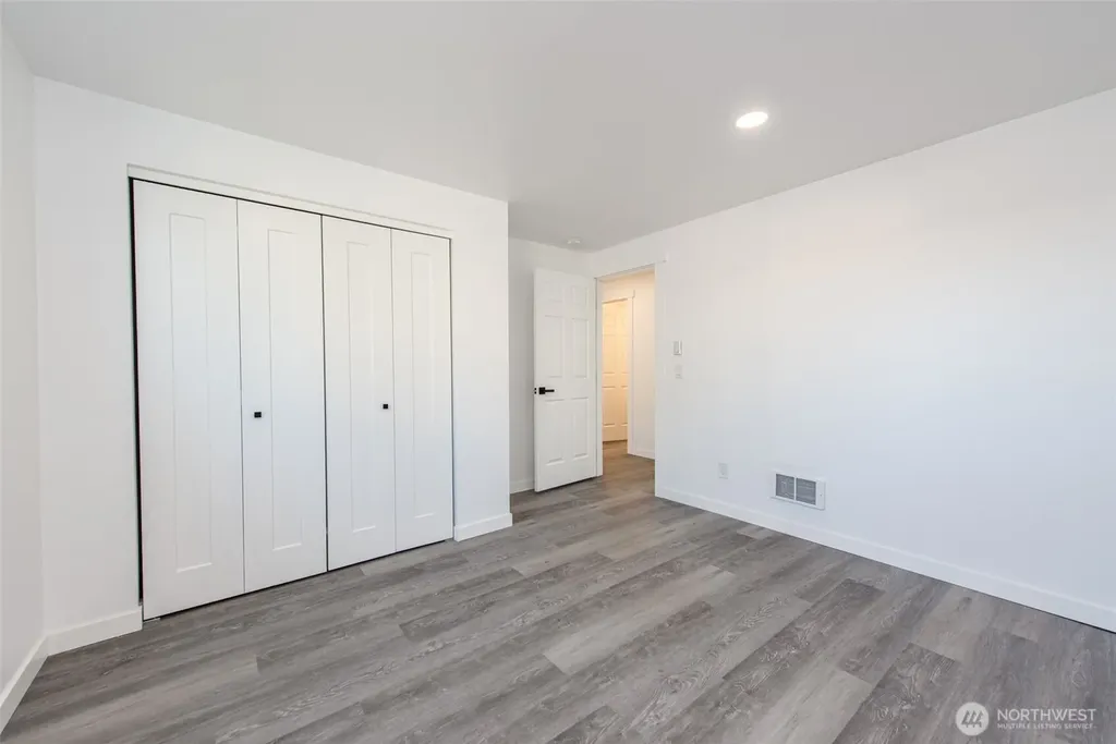320 E Lopez Avenue Port Angeles WA 98362