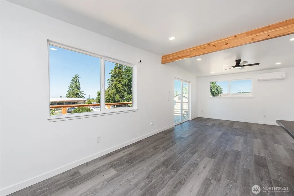 320 E Lopez Avenue Port Angeles WA 98362