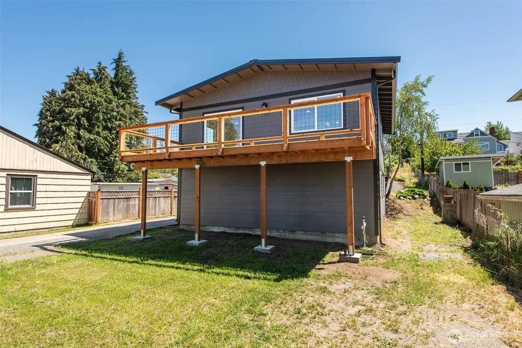 320 E Lopez Avenue Port Angeles WA 98362