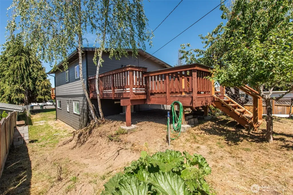 320 E Lopez Avenue Port Angeles WA 98362