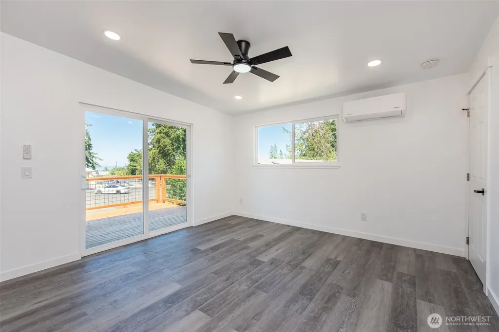 320 E Lopez Avenue Port Angeles WA 98362