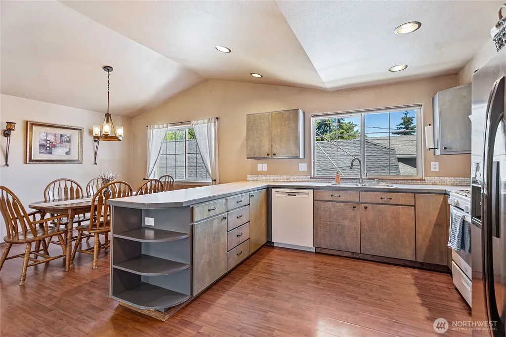 1433 St Paul Street Bellingham WA 98229