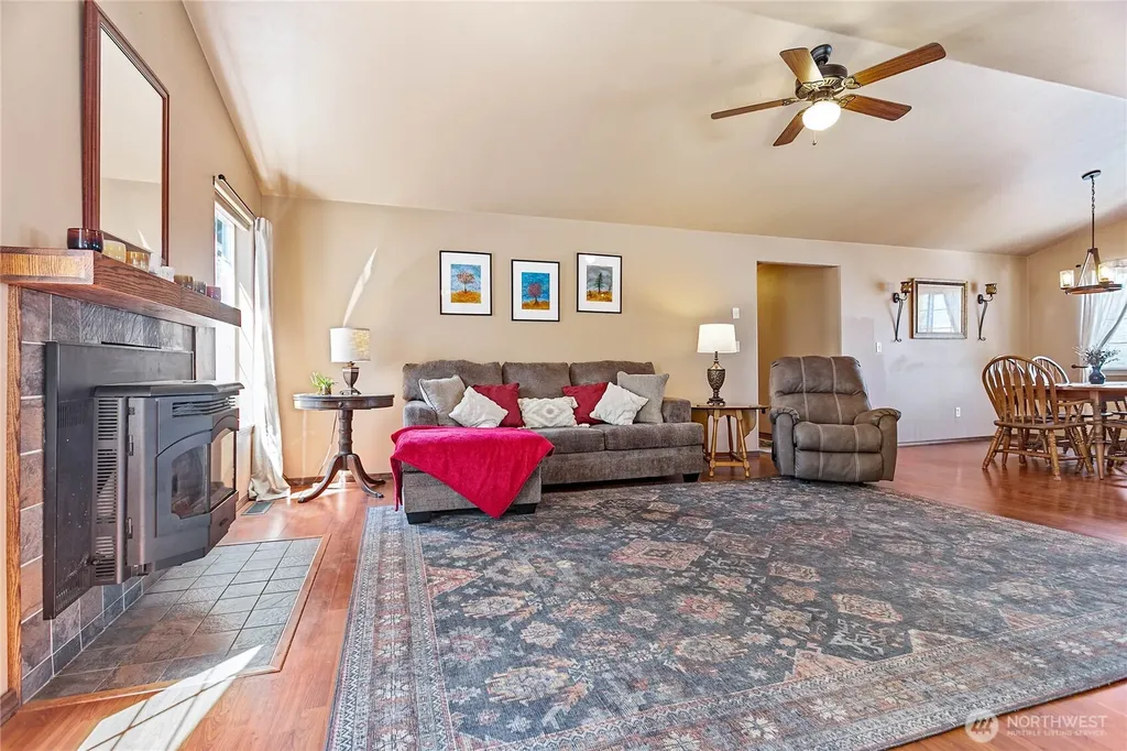 1433 St Paul Street Bellingham WA 98229
