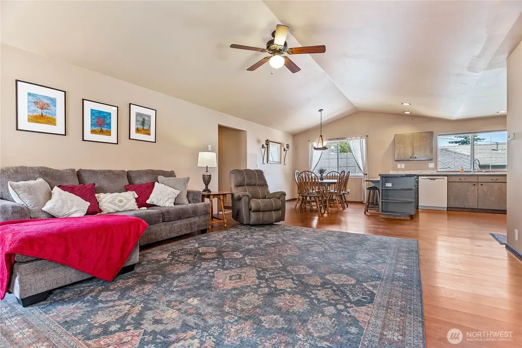 1433 St Paul Street Bellingham WA 98229