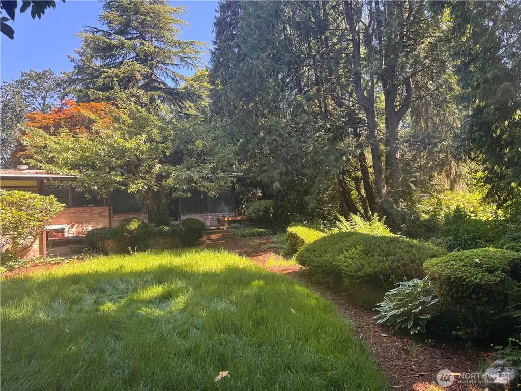 10419 Brook Lane SW Lakewood WA 98499