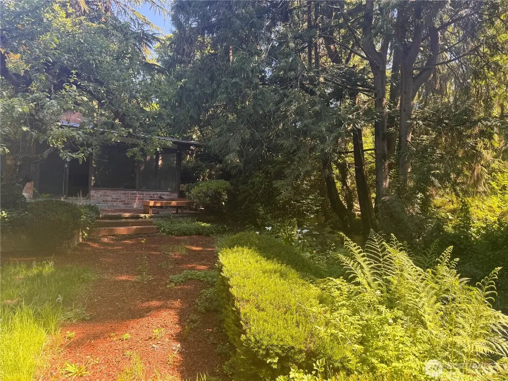 10419 Brook Lane SW Lakewood WA 98499