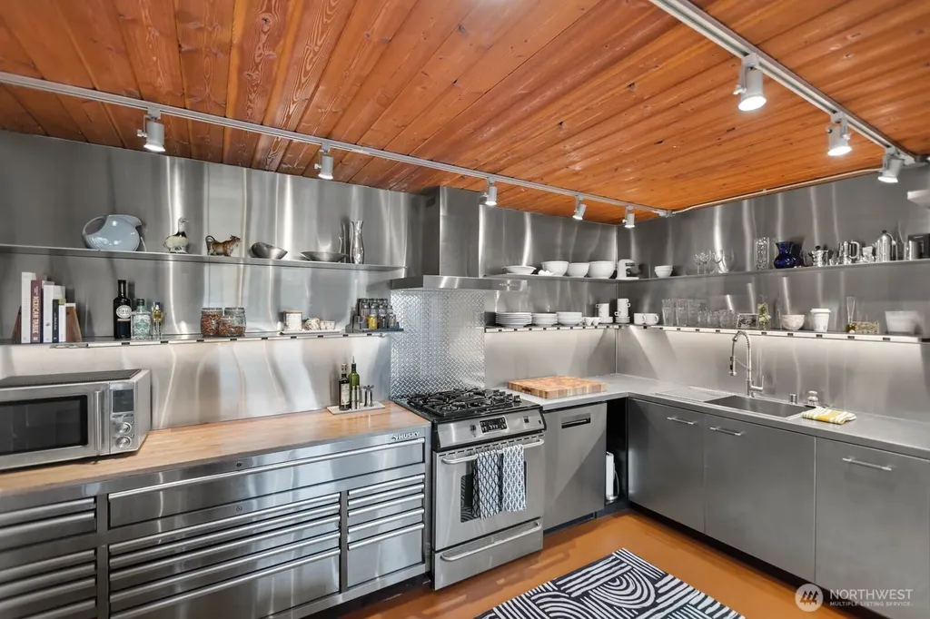 66 Bell Street Seattle WA 98121
