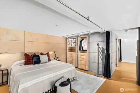 66 Bell Street Seattle WA 98121