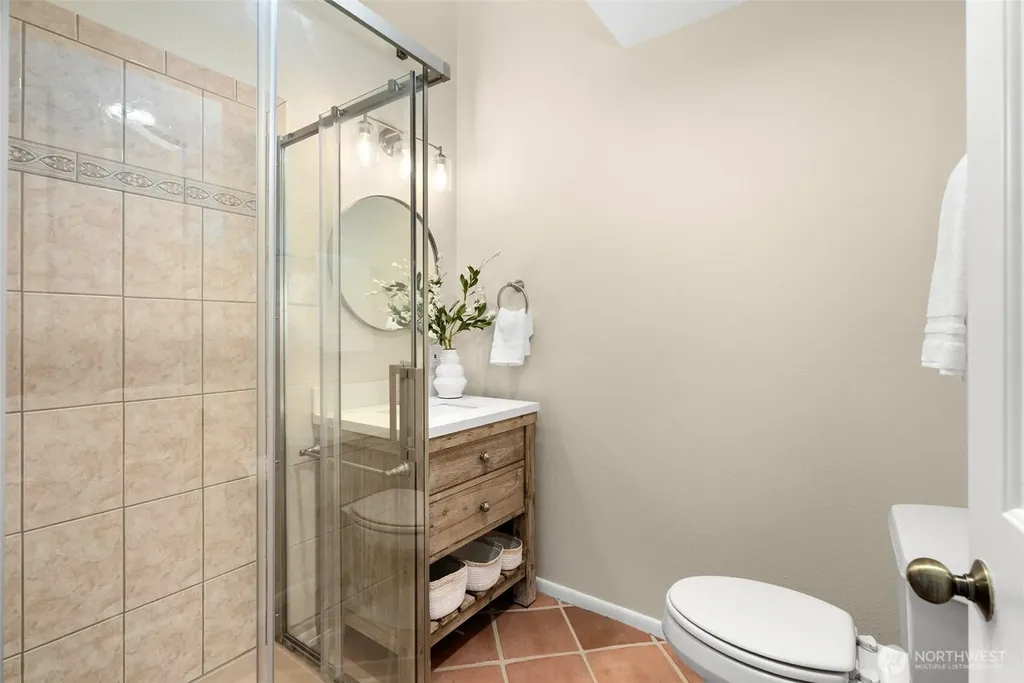 10879 Bill Point Circle NE Bainbridge Island WA 98110