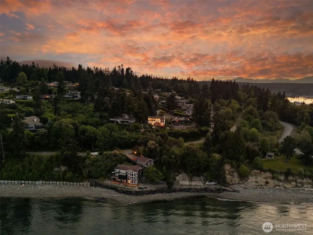 10879 Bill Point Circle NE Bainbridge Island WA 98110