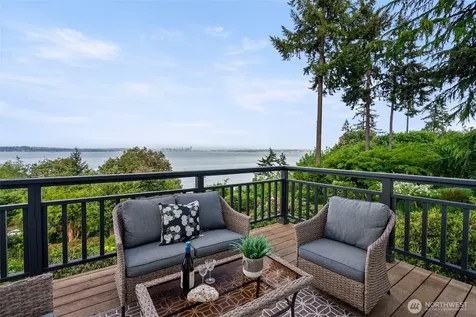 10879 Bill Point Circle NE Bainbridge Island WA 98110