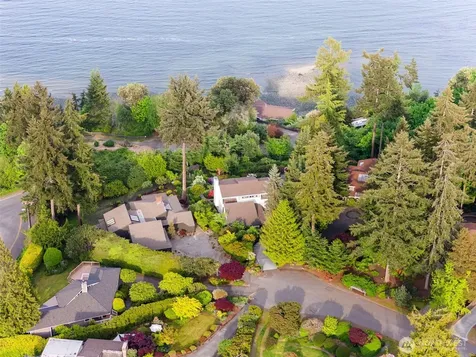 10879 Bill Point Circle NE Bainbridge Island WA 98110