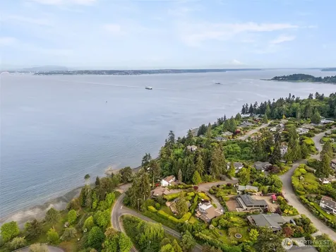 10879 Bill Point Circle NE Bainbridge Island WA 98110