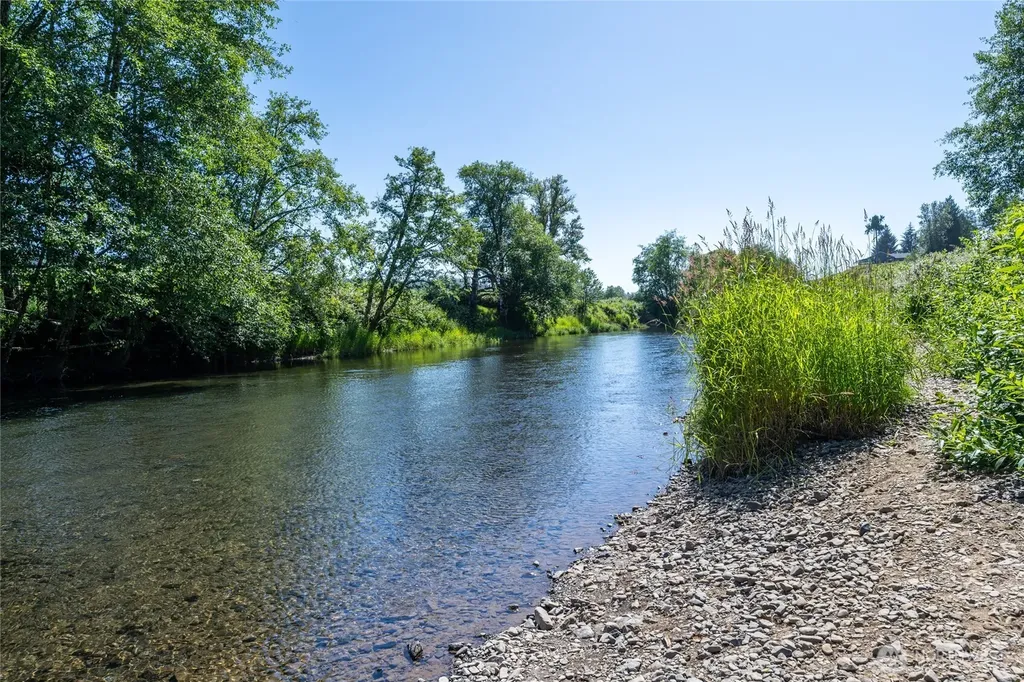 57 Covered Bridge Road Grays River WA 98621