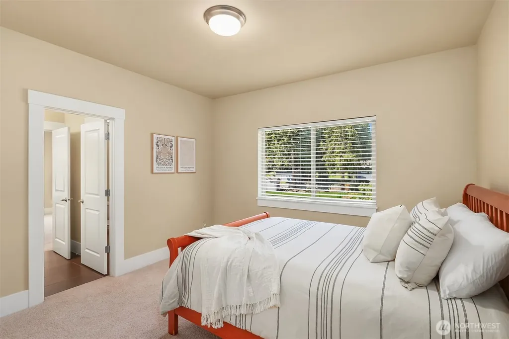 20125 SE 24th Street Sammamish WA 98075