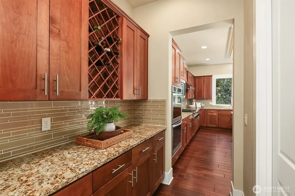 20125 SE 24th Street Sammamish WA 98075
